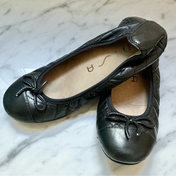 Unisa Quilted Ballet Flat Size 33 - Picture 9 of 10